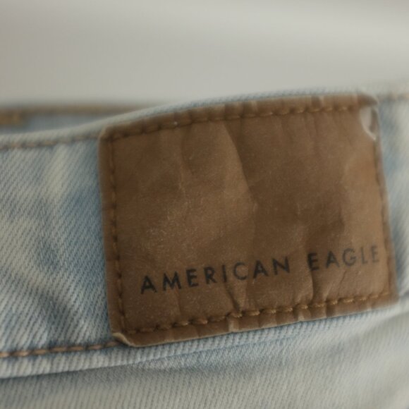 American Eagle light wash next level stretch shorts size 4 - Picture 4 of 7